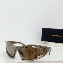 Picture of Balenciga Sunglasses _SKUfw55595600fw